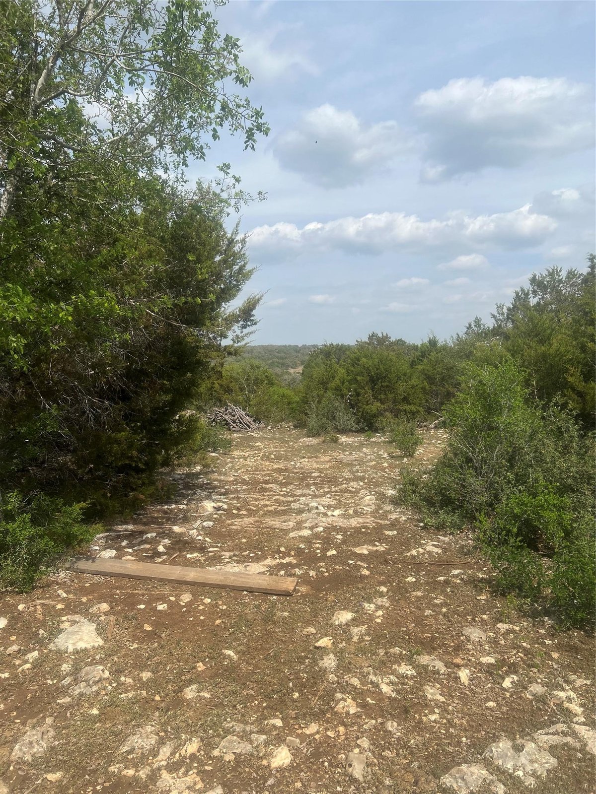 701 Grande St Unit #B - front exterior - Luxury lot in Los Ranchos, Driftwood, TX