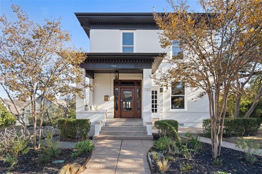 View 701 Highland Ave in Terrace Park 701 Highland Ave - property photo 1 - Luxury home in Terrace Park, Austin, TX