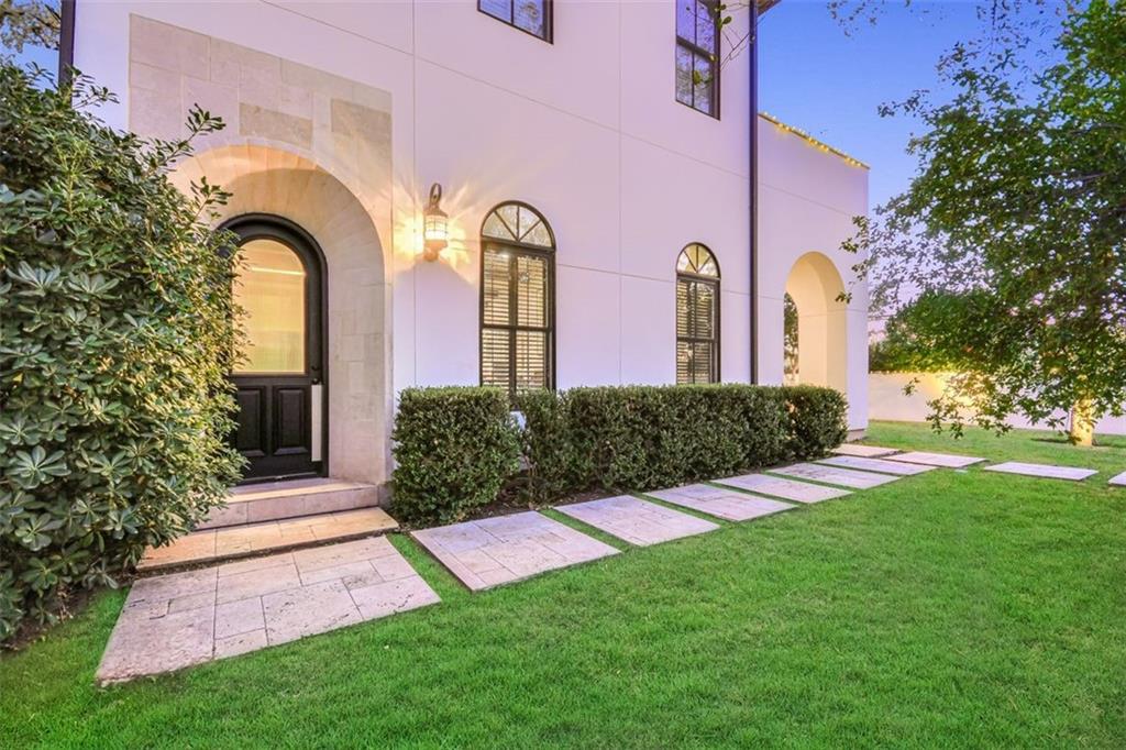 View 701 Norwalk Ln in Tarrytown 701 Norwalk Ln - property photo 1 - Luxury home in Tarrytown, Austin, TX