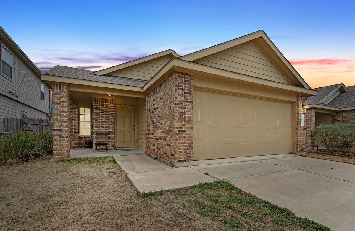 View 7012 Razors Edge Dr in Colorado Crossing 7012 Razors Edge Dr - front exterior - Luxury home in Colorado Crossing, Austin, TX