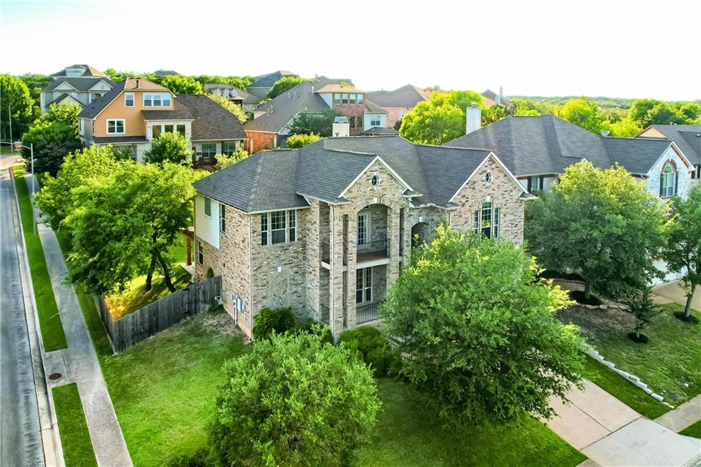 7013 Via Correto Dr - front exterior - Luxury home in Heights At Loma Vista, Austin, TX