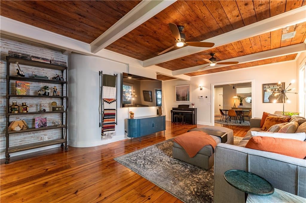 View 702 W Mary St in Bouldin James E Add 702 W Mary St - front exterior - Luxury home in Bouldin James E Add, Austin, TX