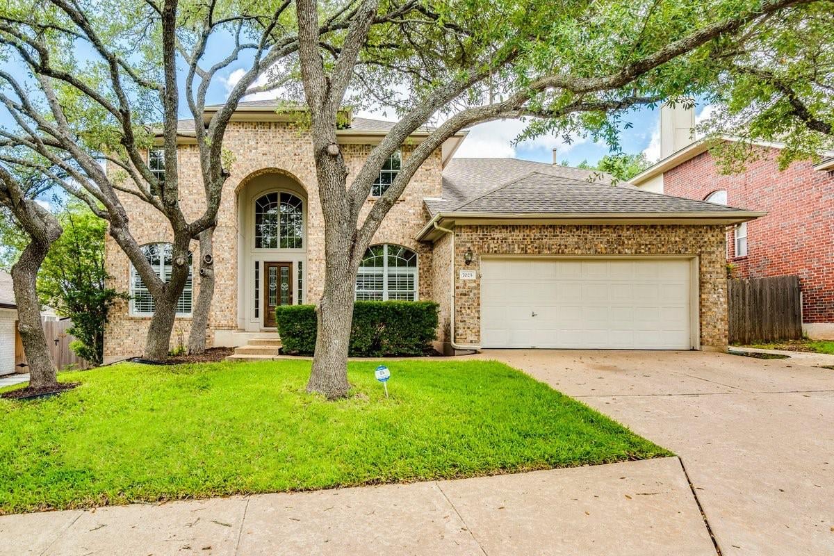 View 7025 Auckland DR in Circle C Ranch Ph A Sec 05 7025 Auckland DR - front exterior - Luxury home in Circle C Ranch Ph A Sec 05, Austin, TX