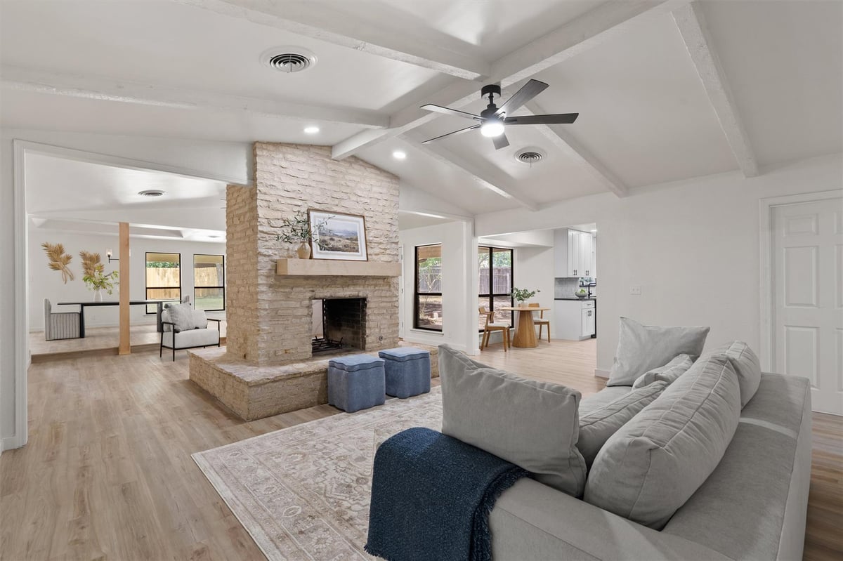 703 Parkway ST - property photo 1 - Luxury home in Country Club, Georgetown, TX