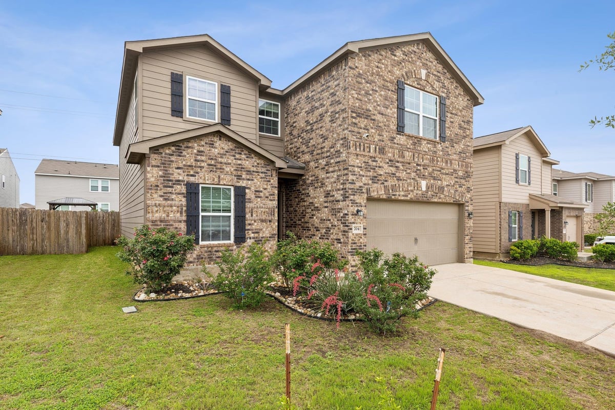 View 704 Cleary Ln in Sonterra West 704 Cleary Ln - front exterior - Luxury home in Sonterra West, Jarrell, TX