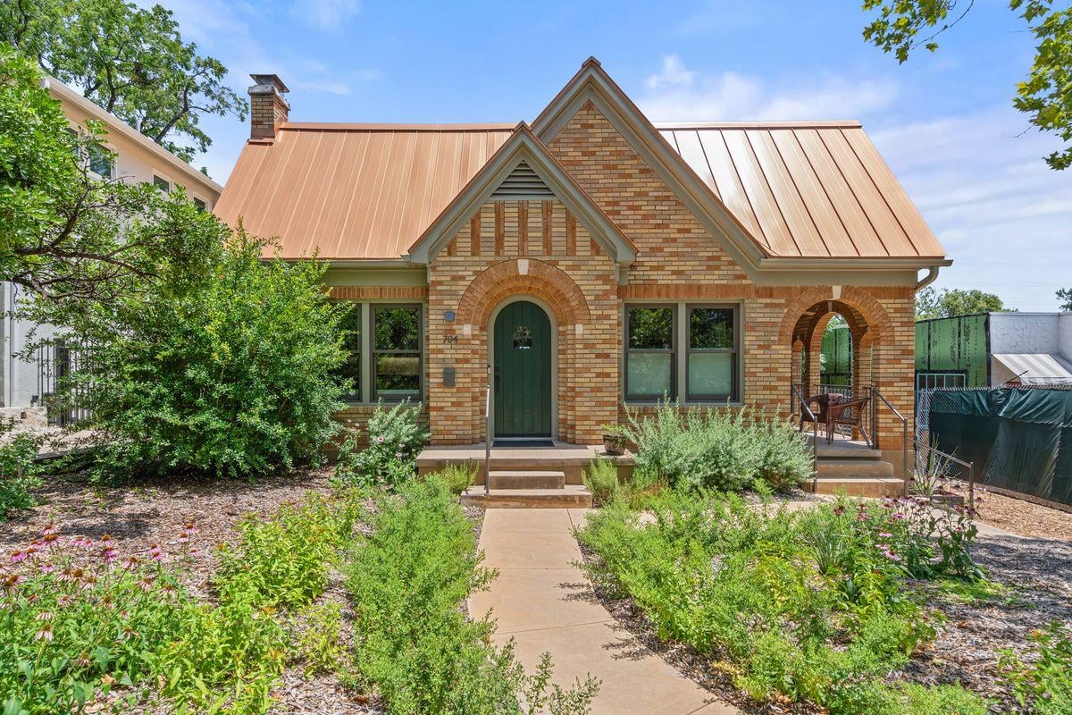 View 704 Texas Ave in Austin 704 Texas Ave, photo 1, Austin, Austin, TX