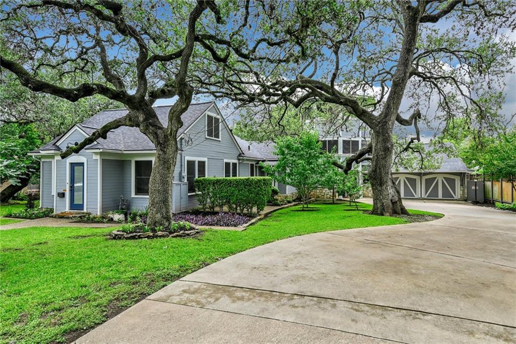 View 705 Garner Ave in Barton Heights 705 Garner Ave - front exterior - Luxury home in Barton Heights, Austin, TX