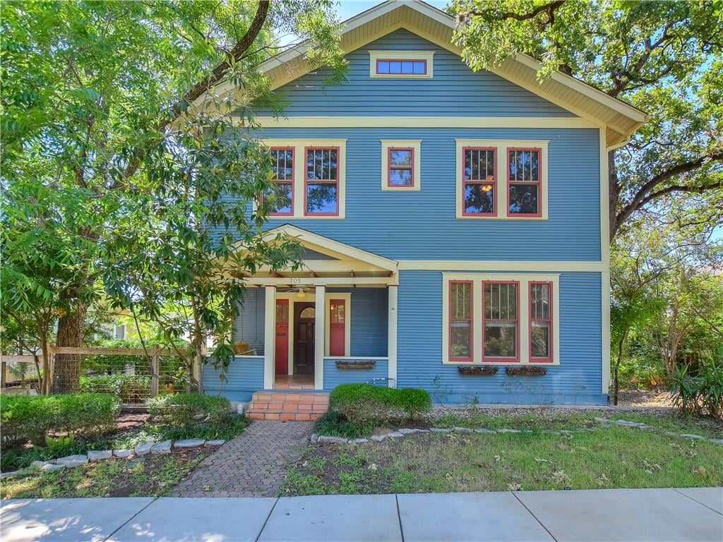 View 705 Highland Ave in MLS Area 1B 705 Highland Ave - property photo 1 - Luxury home in MLS Area 1B, Austin, TX