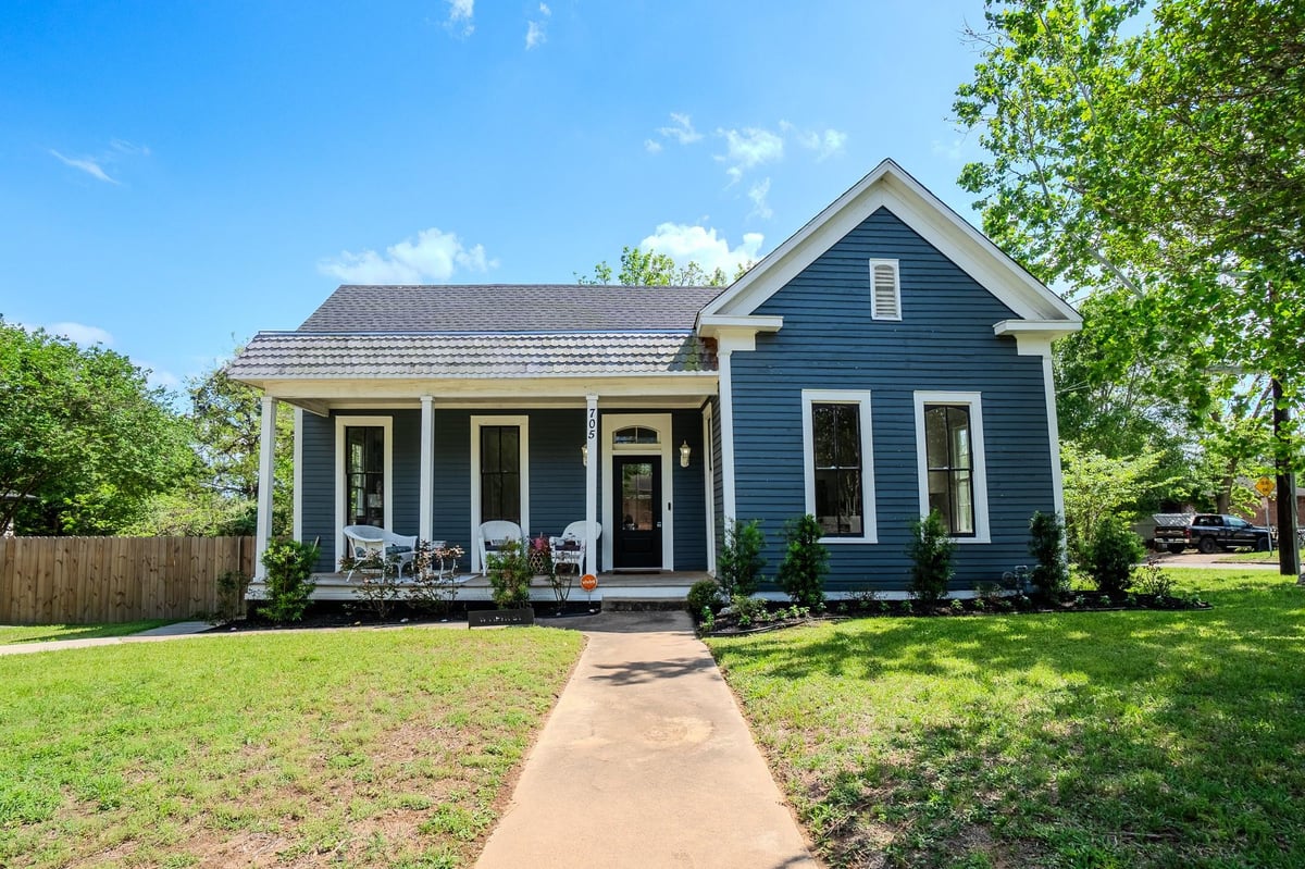 View 705 W Fifth ST in Brenham 705 W Fifth ST, photo 1, Brenham, Brenham, TX