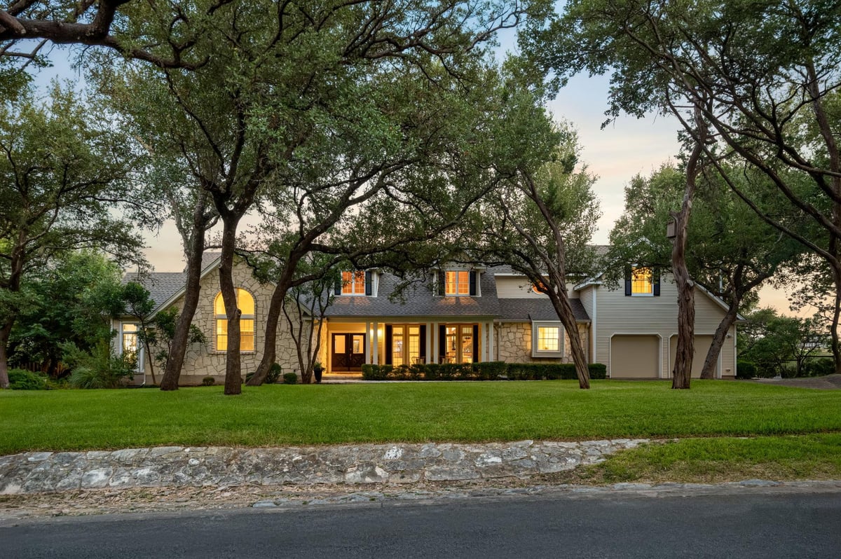 View 705 Windsong TRL in Windsong Estates 705 Windsong TRL - property photo 1 - Luxury home in Windsong Estates, West Lake Hills, TX