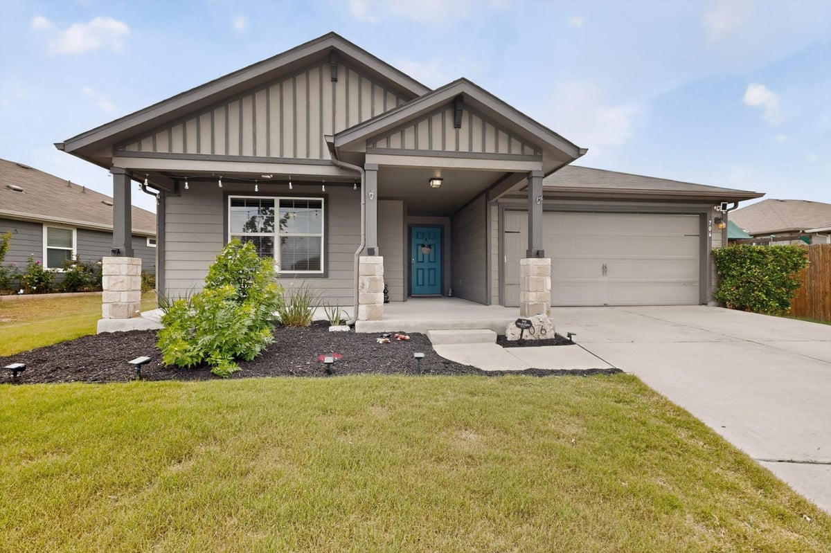 View 706 Liard River RD in Riverwalk Ph 3 Sec 3 706 Liard River RD - front exterior - Luxury home in Riverwalk Ph 3 Sec 3, Hutto, TX