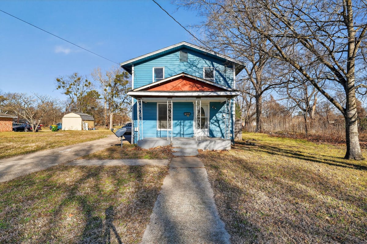 View 706 W 5th ST in Hearne 706 W 5th ST, photo 1 of 15, Hearne, Hearne, TX