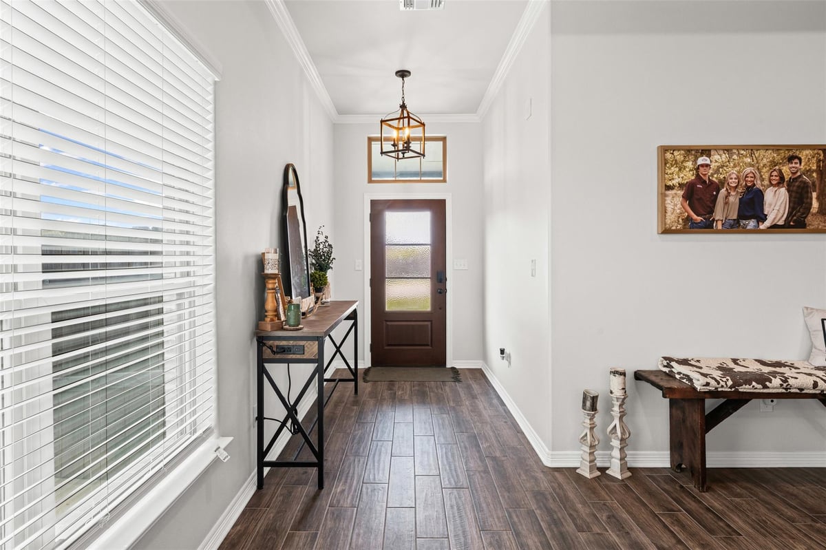 Bathroom at 707 Eagle Pass Dr - 4 bed 2 bath home