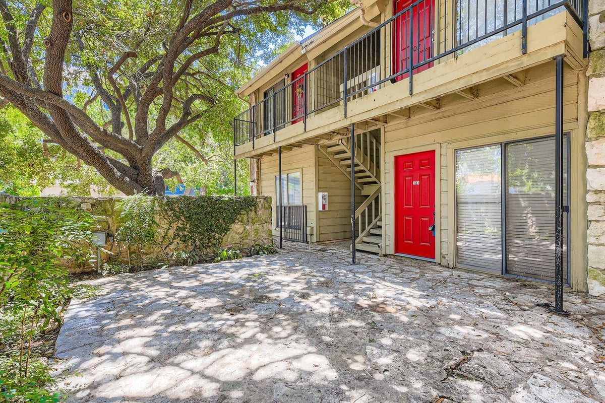 View 708 Graham Pl Unit #101 in Graham Place Condo Amd 708 Graham Pl Unit #101 - front exterior - Luxury home in Graham Place Condo Amd, Austin, TX