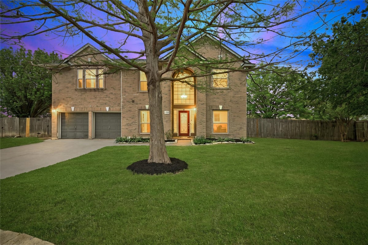 View 708 Holly Ct in Saxony 708 Holly Ct - front exterior - Luxury home in Saxony, Pflugerville, TX