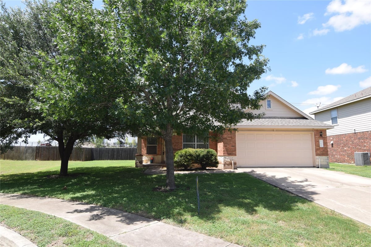 View 708 Timothy John DR in Royal Pointe Sec 01 708 Timothy John DR - front exterior - Luxury home in Royal Pointe Sec 01, Pflugerville, TX