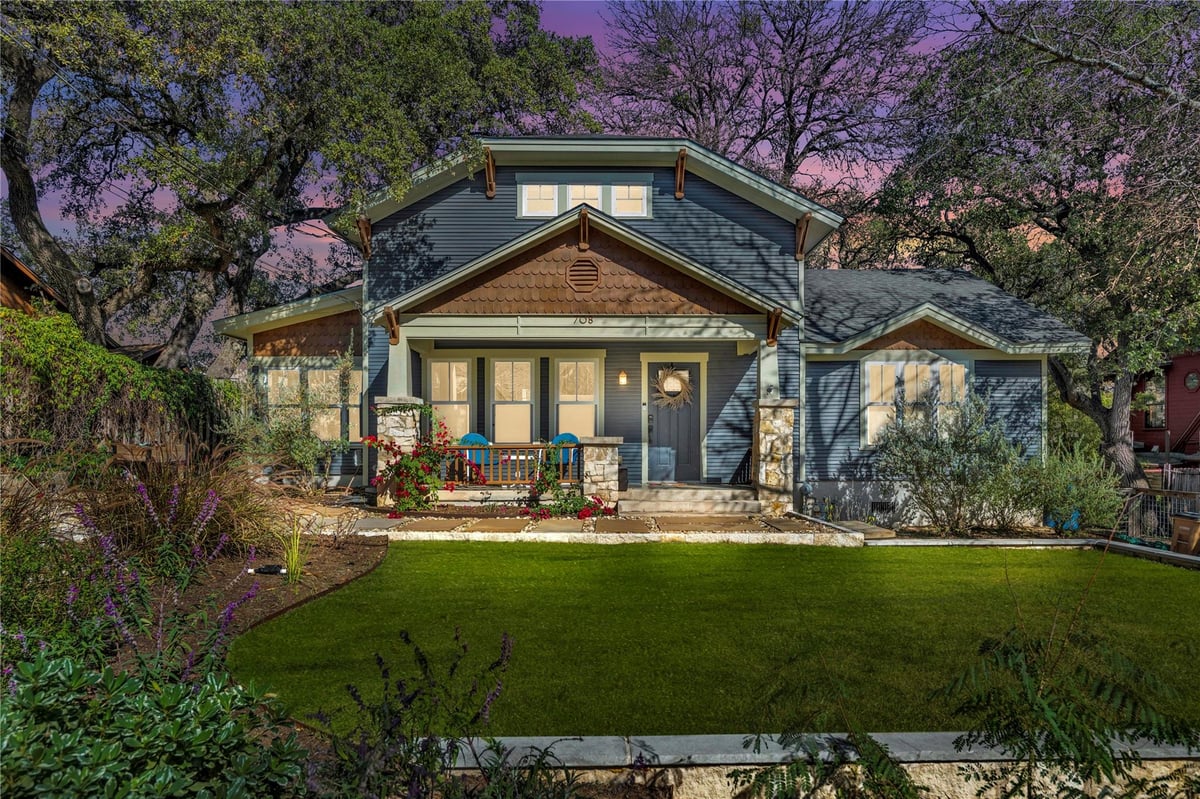 708 W Gibson St - front exterior - Luxury home in West Gibson Street Condo, Austin, TX