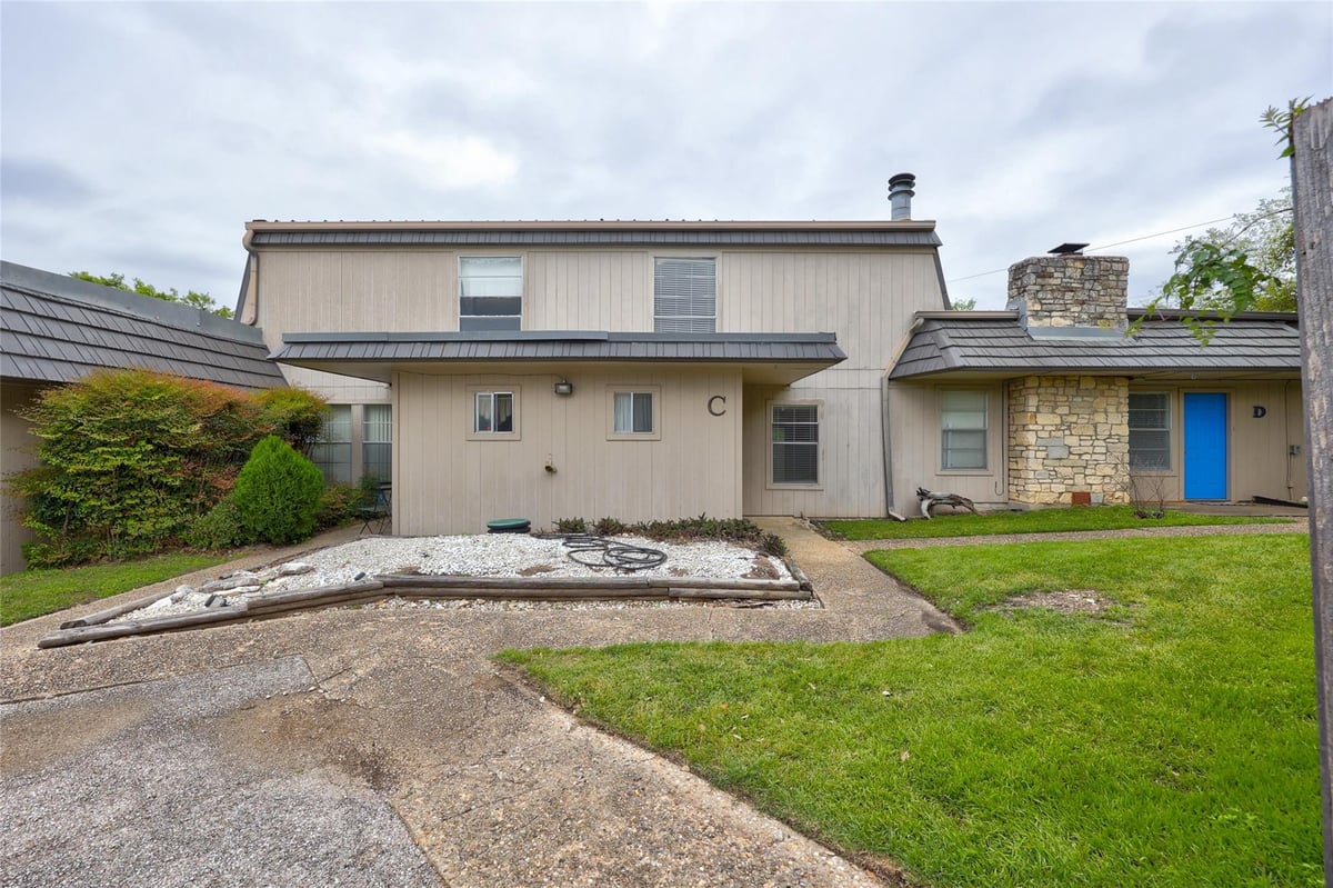 View 709 Castle Ridge RD Unit #C in Westlake Condo 709 Castle Ridge RD Unit #C - property photo 1 - Luxury home in Westlake Condo, Austin, TX