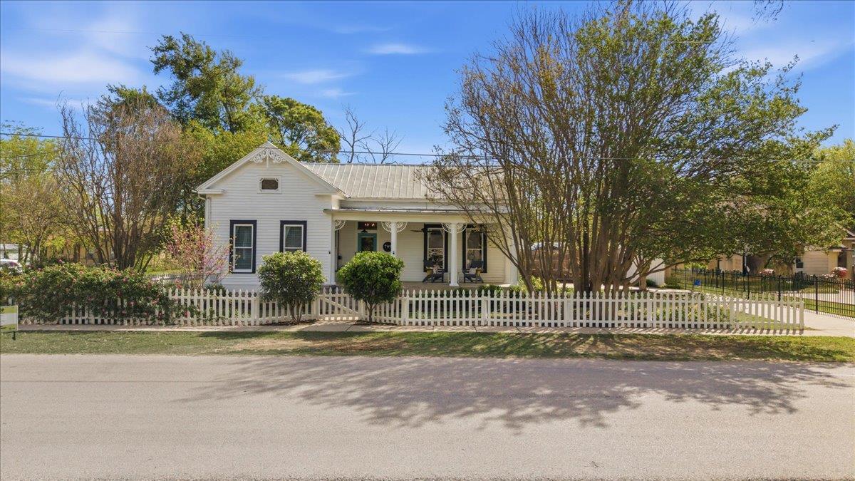 Primary bedroom at 709 Hill St - 3 bed 2 bath home