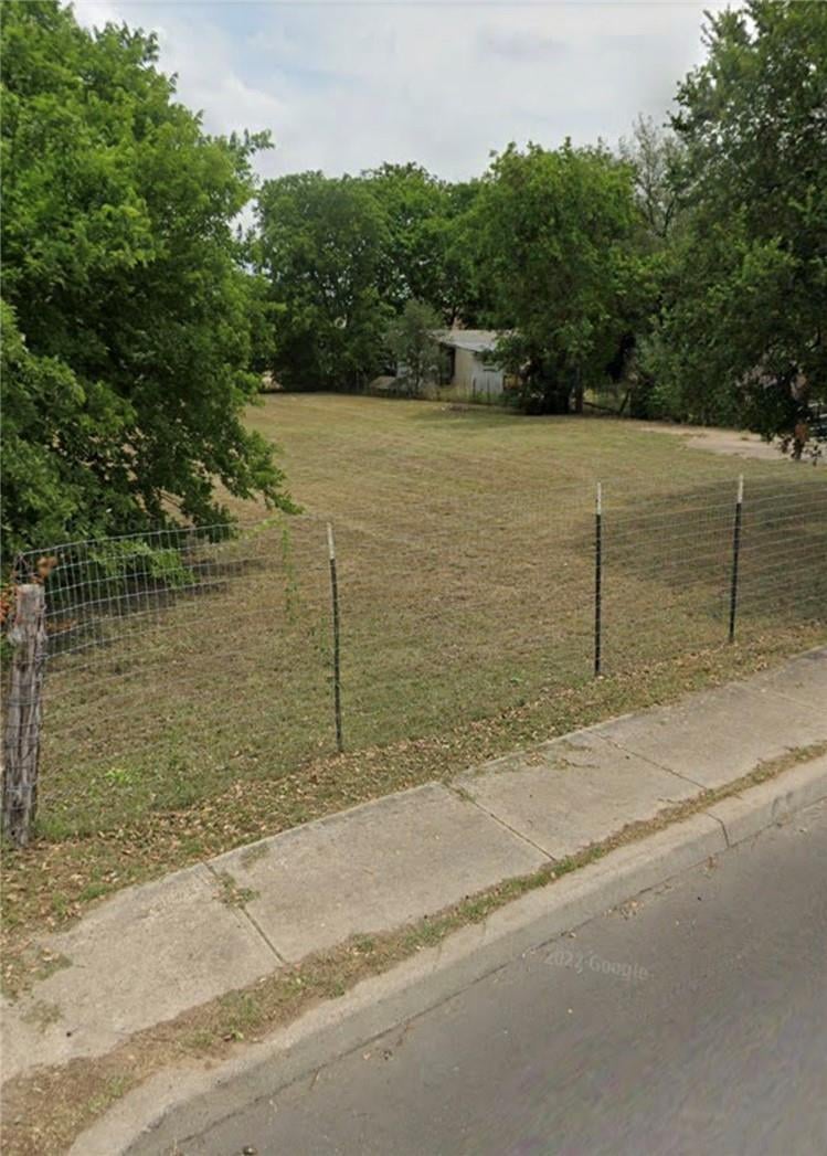 View 709 Uhland Rd in Juan M Veramendi Surv #2 709 Uhland Rd - front exterior - Luxury lot in Juan M Veramendi Surv #2, San Marcos, TX