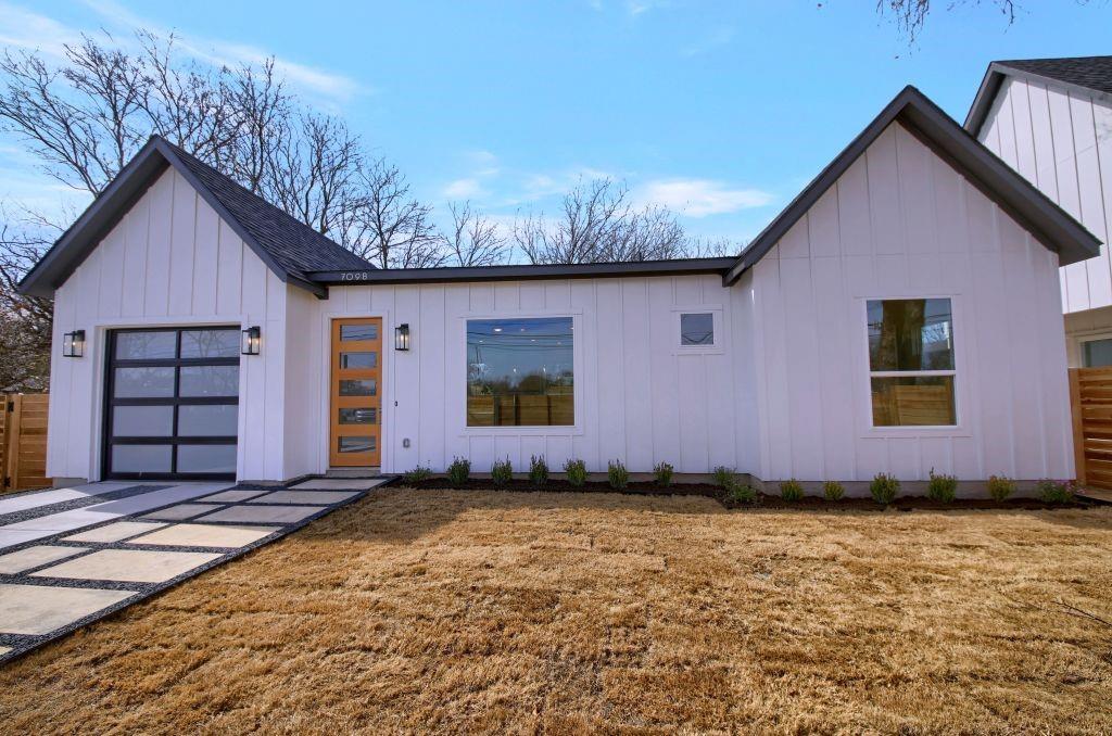 View 709 W St Elmo Rd Unit #2 in Hartkopf 709 W St Elmo Rd Unit #2 - front exterior - Luxury home in Hartkopf, Austin, TX