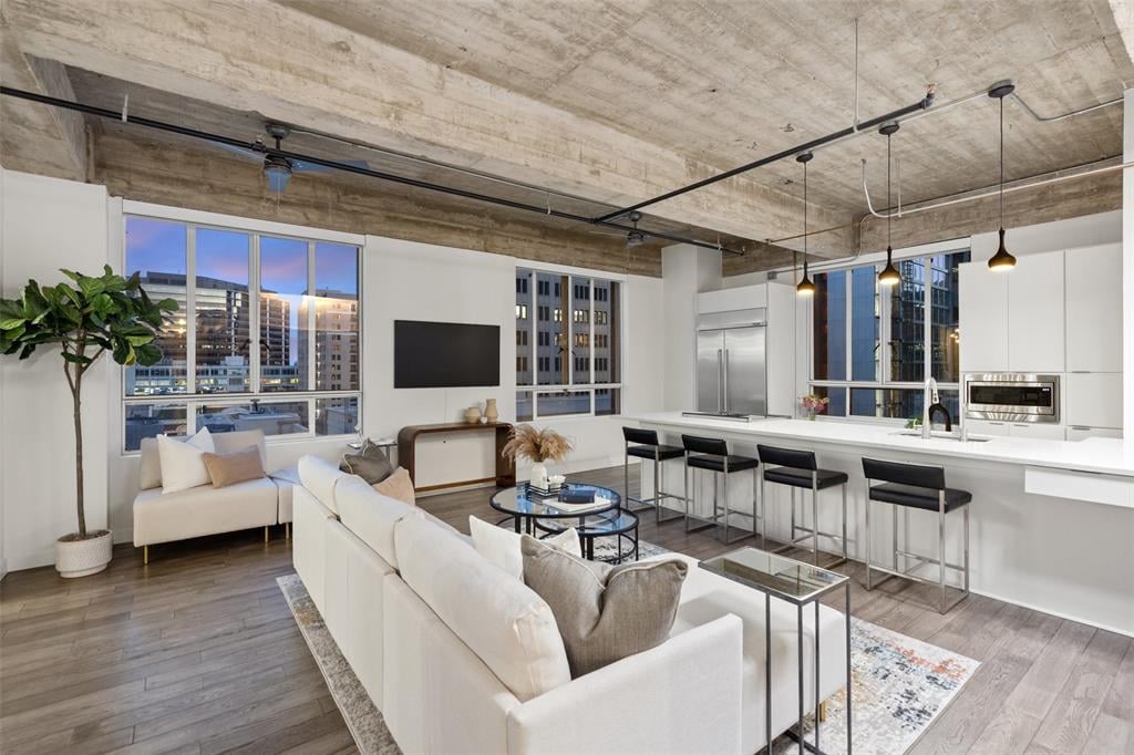 710 Colorado St Unit #6H & 6G - front exterior - Luxury home in Brown Bldg Lofts Condo Amd, Austin, TX