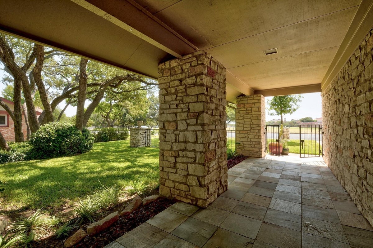View 7102 Reaburn St in Bannockburn 04 7102 Reaburn St - front exterior - Luxury home in Bannockburn 04, Austin, TX