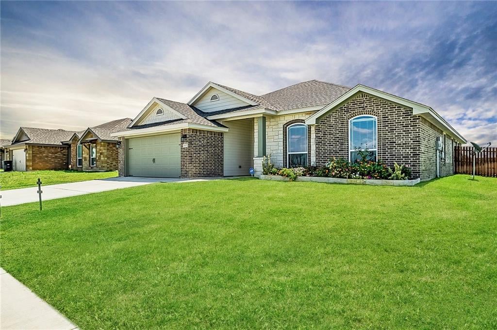 View 7102 Spirit Of The West DR 7102 Spirit Of The West DR - front exterior - Luxury home in Killeen, TX