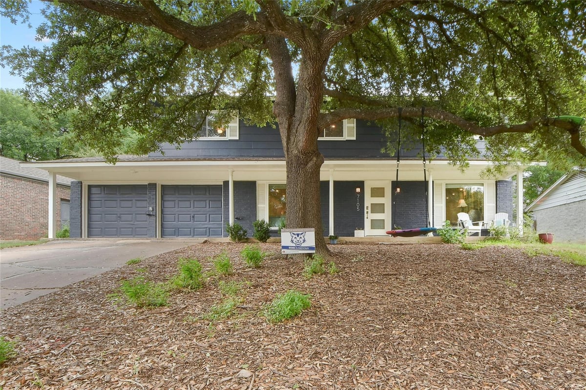View 7105 Meadowood Dr in Vintage Hills Sec 02 7105 Meadowood Dr - front exterior - Luxury home in Vintage Hills Sec 02, Austin, TX