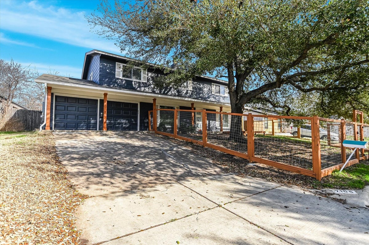 View 7105 Meadowood Dr in Vintage Hills Sec 02 7105 Meadowood Dr - front exterior - Luxury home in Vintage Hills Sec 02, Austin, TX