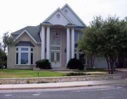 View 7107 VALBURN Dr in NORTH CAT MOUNTAIN PHS 2 SEC 7107 VALBURN Dr - property photo 1 - Luxury home in NORTH CAT MOUNTAIN PHS 2 SEC, Austin, TX