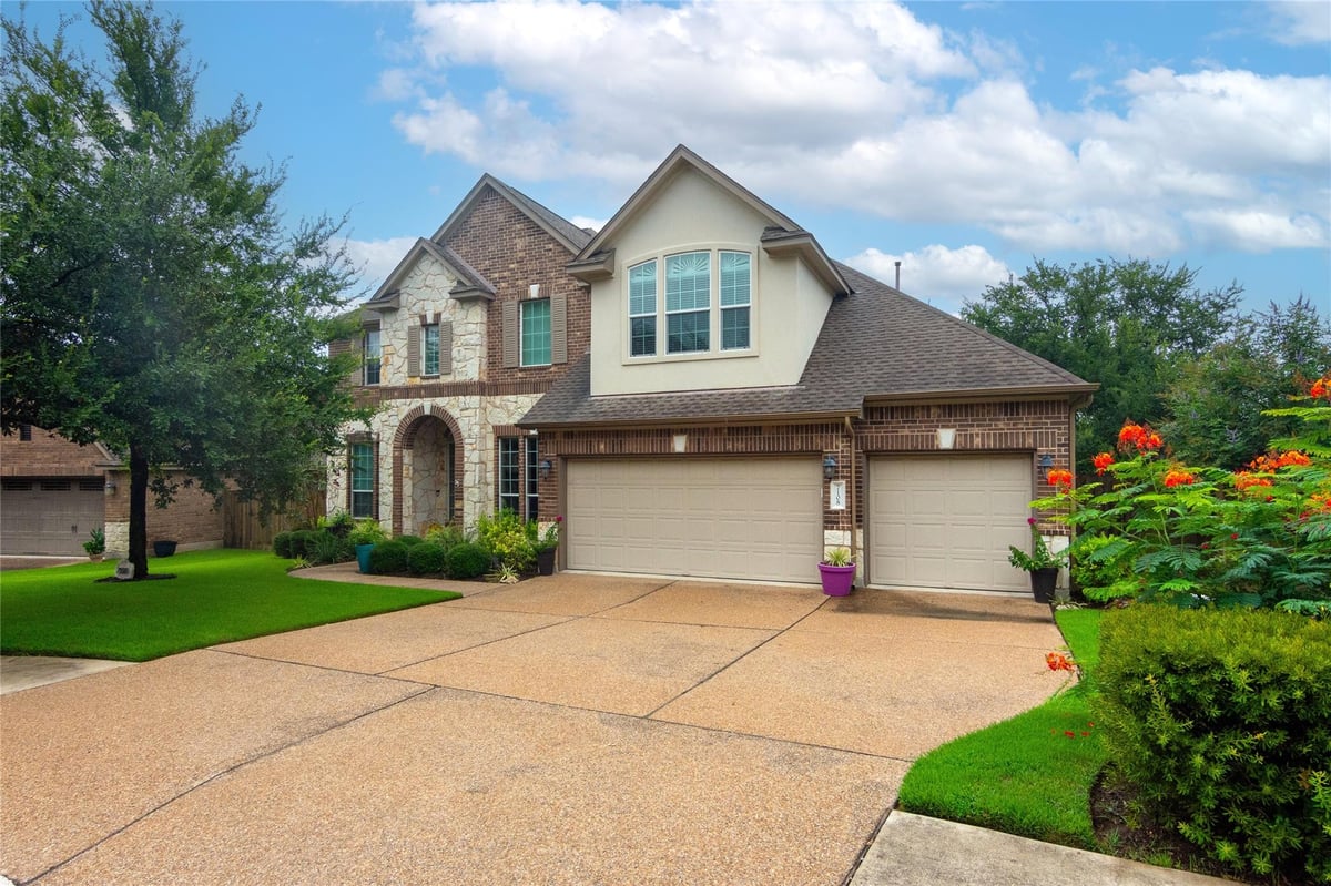 View 7108 Mitra Dr in Meridian Sec D Ph 03 7108 Mitra Dr - front exterior - Luxury home in Meridian Sec D Ph 03, Austin, TX