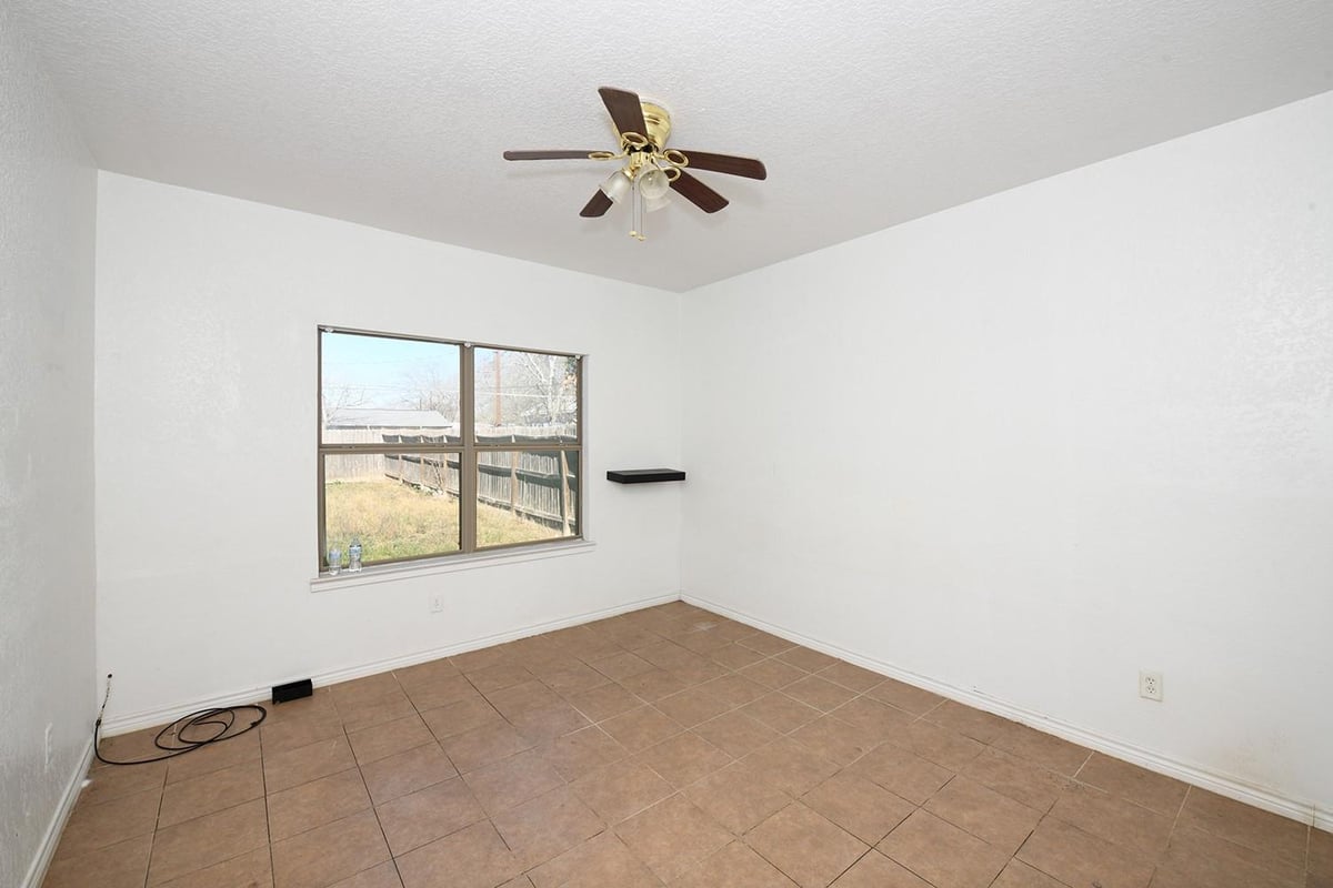 Kitchen at 711 Sturgeon Dr - 3 bed 2 bath home