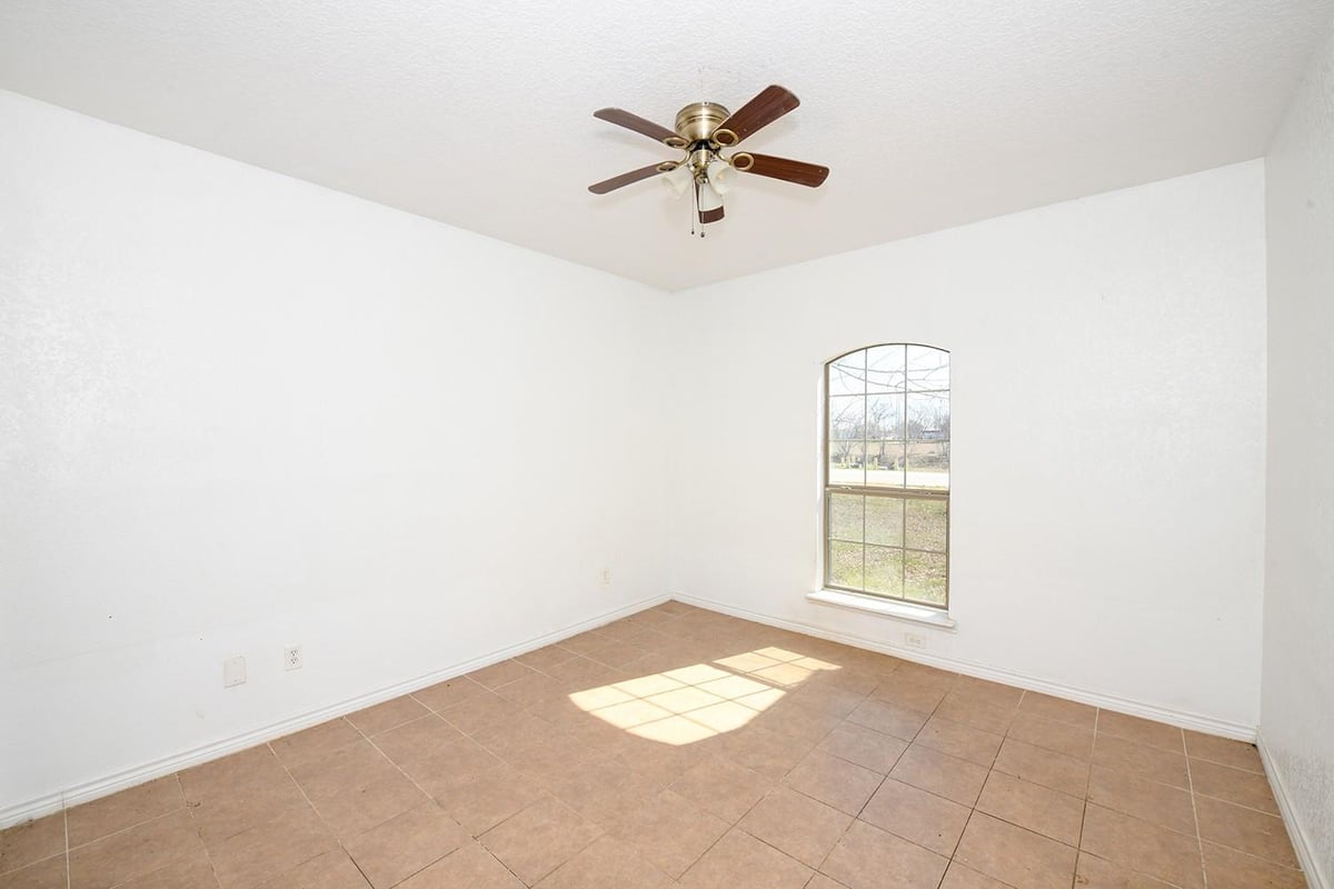 Primary bedroom at 711 Sturgeon Dr - 3 bed 2 bath home