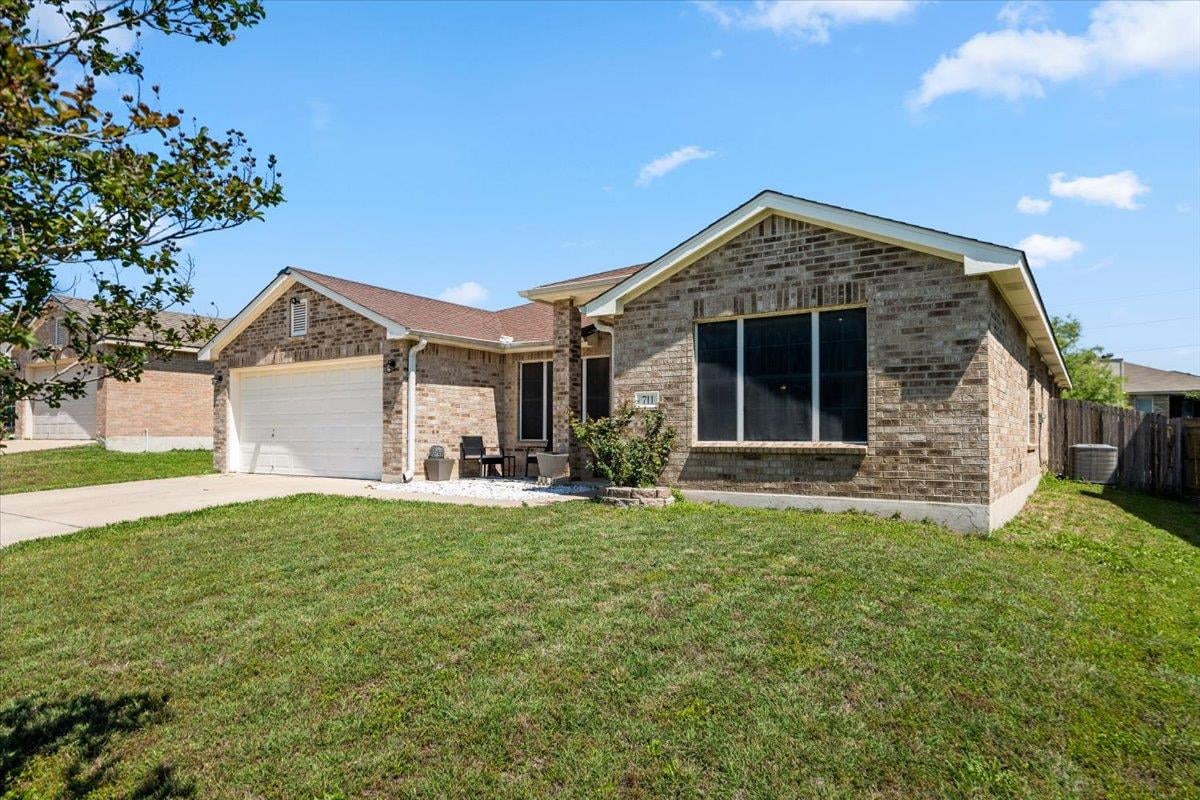 View 711 White Hawk TRL in Skipcha Mountain Estates Ph 711 White Hawk TRL - front exterior - Luxury home in Skipcha Mountain Estates Ph, Harker Heights, TX