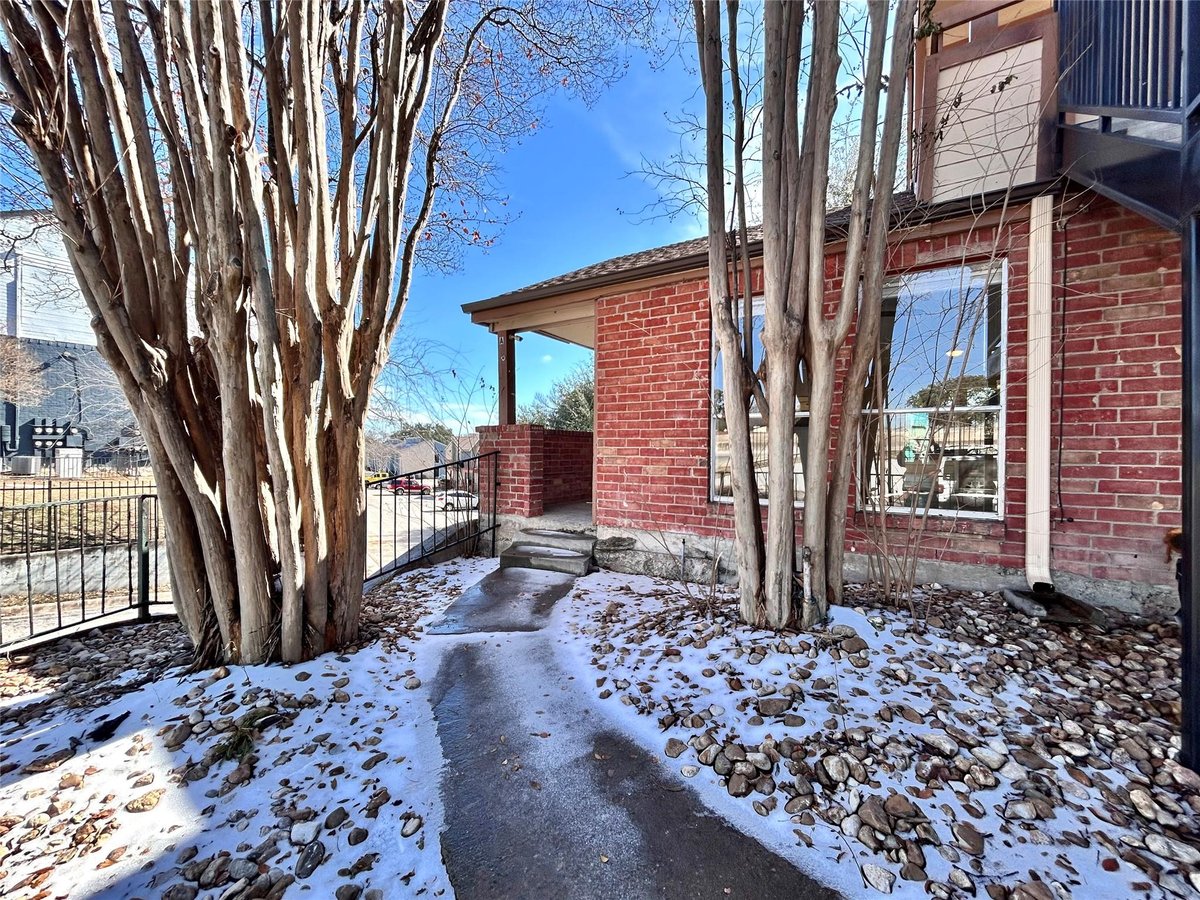 View 7111 E Hwy 290 Unit #A in University Hills 7111 E Hwy 290 Unit #A - property photo 1 - Luxury home in University Hills, Austin, TX