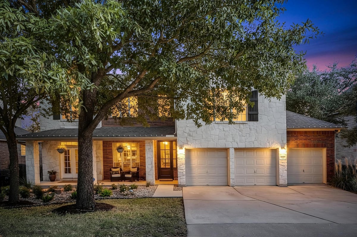 View 7112 Via Correto DR in Heights At Loma Vista 7112 Via Correto DR - property photo 1 - Luxury home in Heights At Loma Vista, Austin, TX