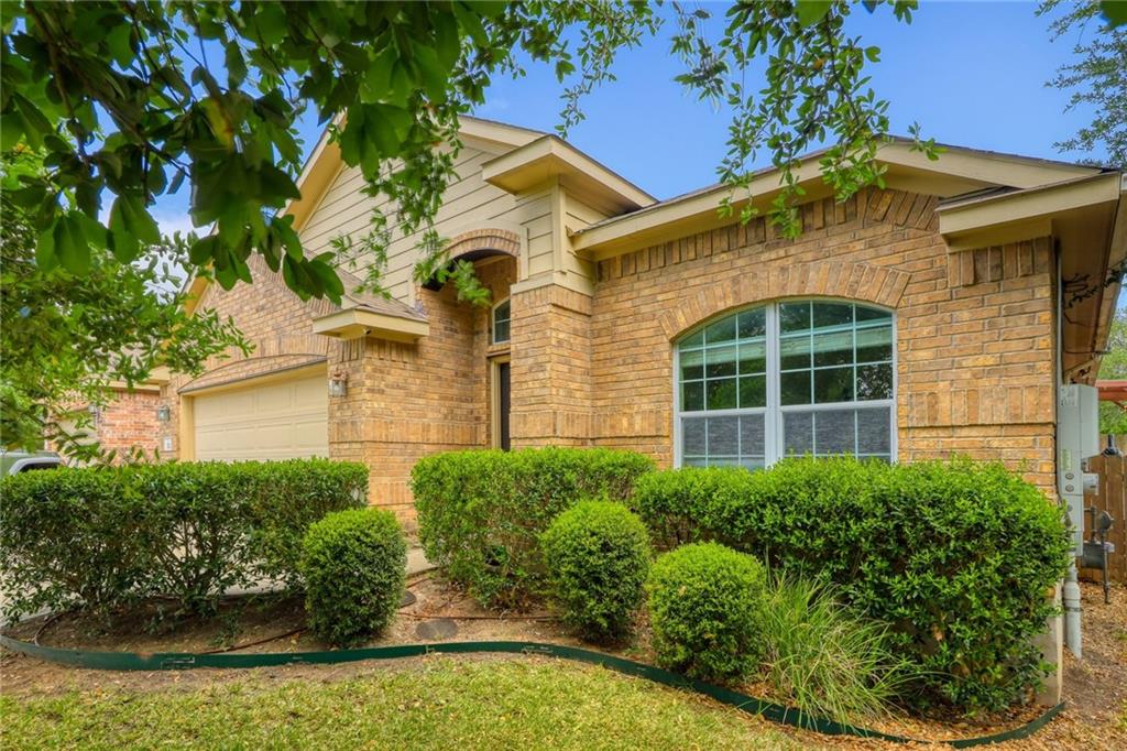 View 712 Ann Taylor Dr in Taylor Estates Sec 01 Amd 712 Ann Taylor Dr - front exterior - Luxury home in Taylor Estates Sec 01 Amd, Austin, TX
