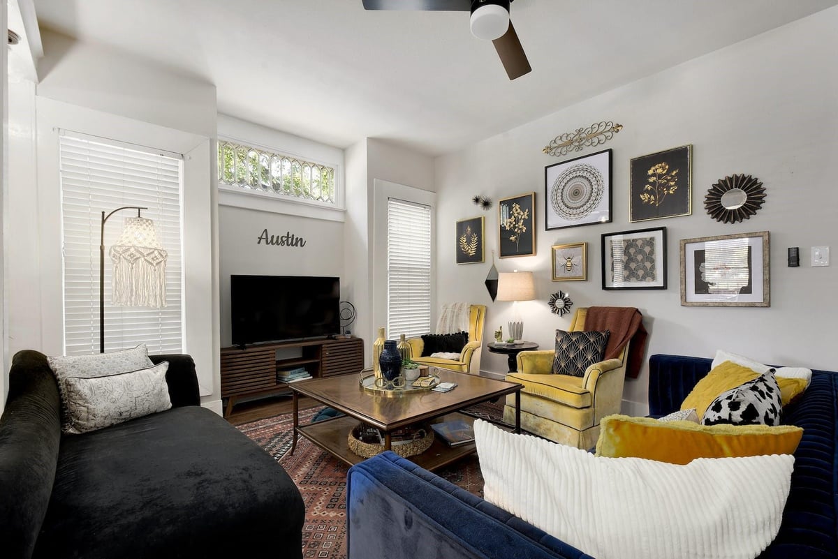 View 712 E 44th ST Unit #A in Caswell Place Condo 712 E 44th ST Unit #A - front exterior - Luxury home in Caswell Place Condo, Austin, TX