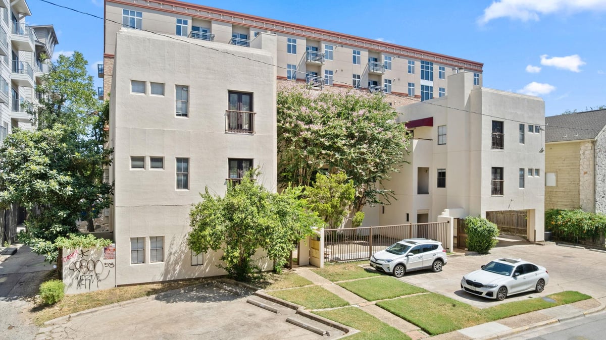 View 712 Graham Pl Unit #203 in Sabinal Condo 712 Graham Pl Unit #203 - front exterior - Luxury home in Sabinal Condo, Austin, TX