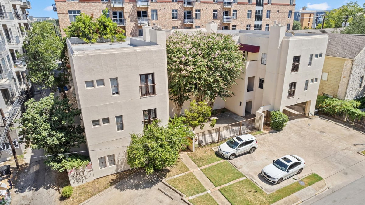 View 712 GRAHAM PL Unit #302 in SABINAL CONDOMINIUMS 712 GRAHAM PL Unit #302 - front exterior - Luxury home in SABINAL CONDOMINIUMS, Austin, TX