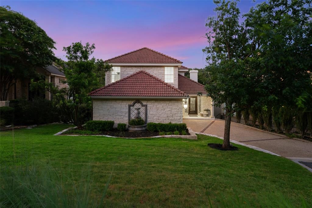 View 7122 Las Ventanas Dr in North Cat Mountain Iv-A Las Ve 7122 Las Ventanas Dr - front exterior - Luxury home in North Cat Mountain Iv-A Las Ve, Austin, TX