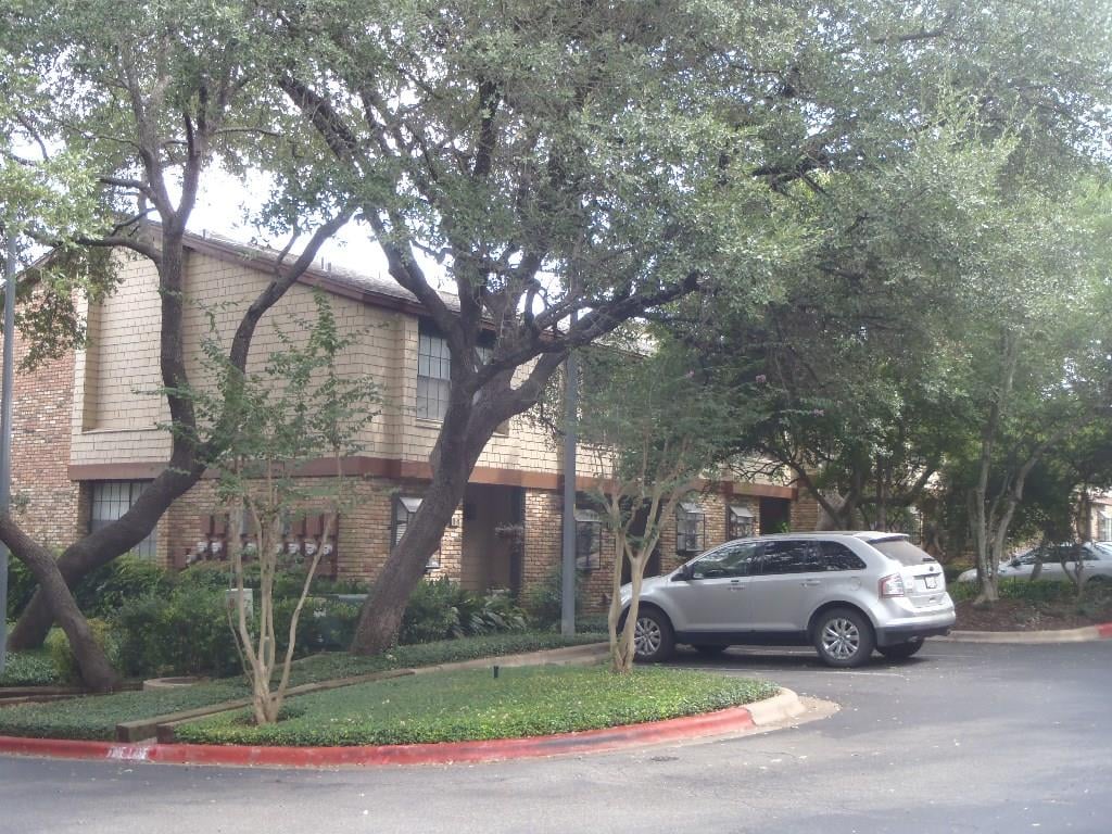 View 7122 Wood Hollow Dr Unit #36 in Northwest Hills 7122 Wood Hollow Dr Unit #36 - property photo 1 - Luxury home in Northwest Hills, Austin, TX