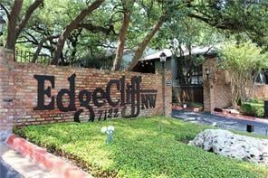 View 7122 Wood Hollow DR Unit #97 in Edgecliff Nw Condo Amd 7122 Wood Hollow DR Unit #97 - front exterior - Luxury home in Edgecliff Nw Condo Amd, Austin, TX