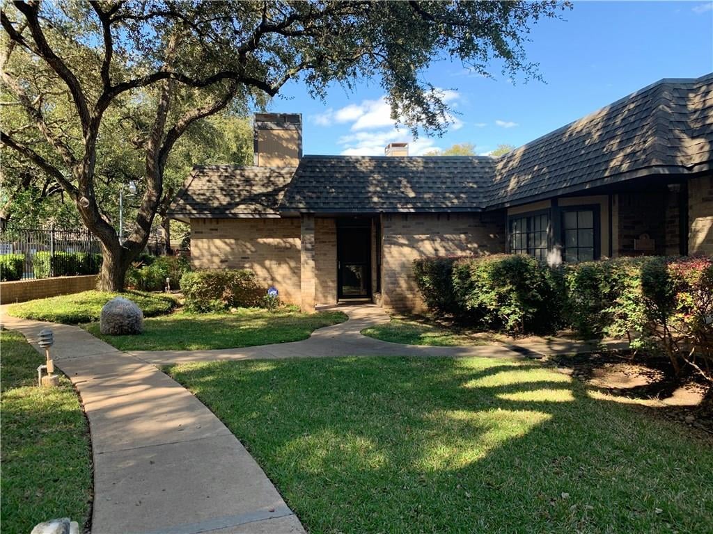 View 7146 Chimney Cors Unit #C in Northwest Hills 7146 Chimney Cors Unit #C - property photo 1 - Luxury home in Northwest Hills, Austin, TX