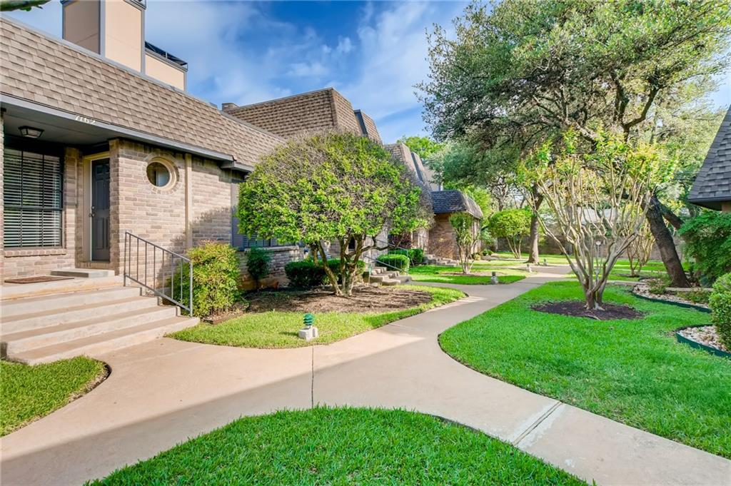 7162 Chimney Cors - front exterior - Luxury home in Chimney Corners Twnhs, Austin, TX