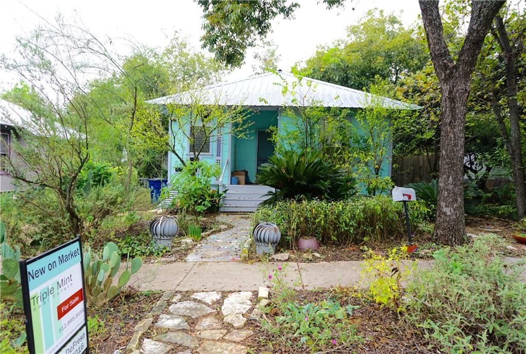 View 719 W Monroe St in Bouldin Creek 719 W Monroe St, photo 1, Bouldin Creek, Austin, TX