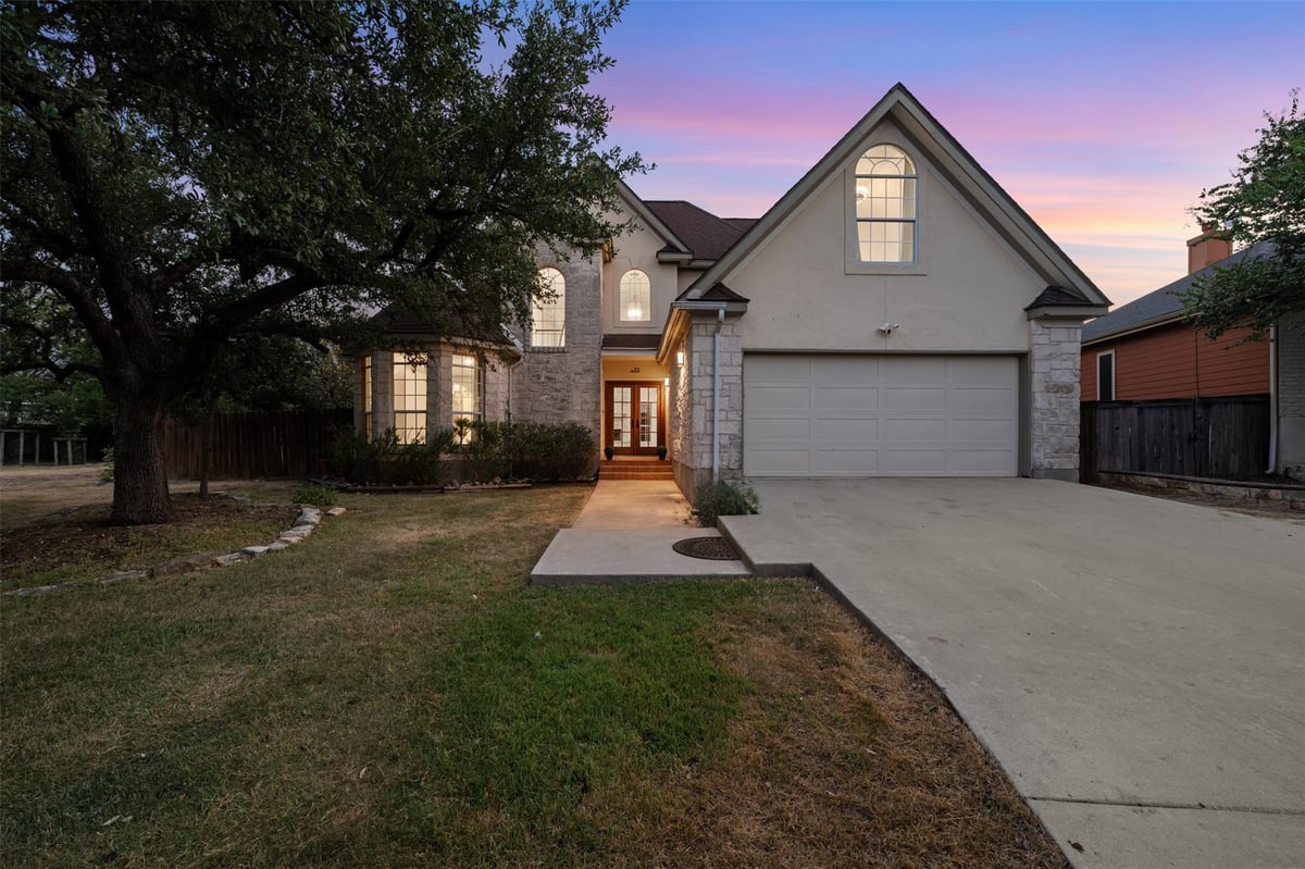 View 72 Crazy Cross RD in Woodcreek Sec 9-B 72 Crazy Cross RD - property photo 1 - Luxury home in Woodcreek Sec 9-B, Wimberley, TX