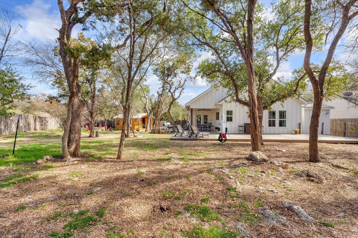 View 72 Woodacre Dr in Woodcreek Sec 9-A 72 Woodacre Dr - property photo 1 - Luxury home in Woodcreek Sec 9-A, Wimberley, TX