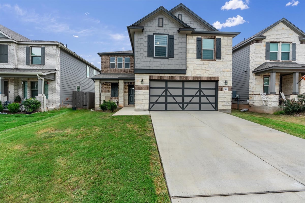 View 720 Bailey Park Dr in Bailey Park Ph 1 720 Bailey Park Dr - front exterior - Luxury home in Bailey Park Ph 1, Jarrell, TX